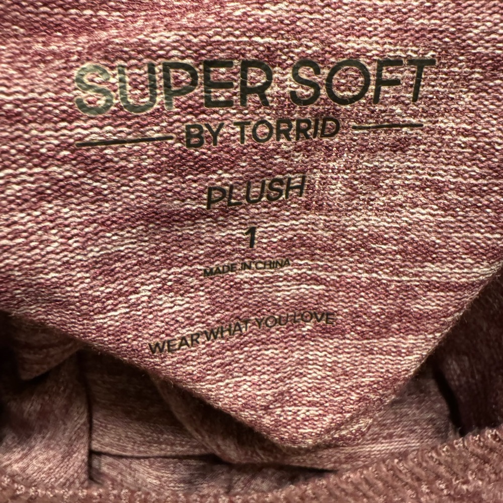 Excellent used condition, size 1 sweater from Super Soft by Torrid, color mauve - Picture 2 of 15